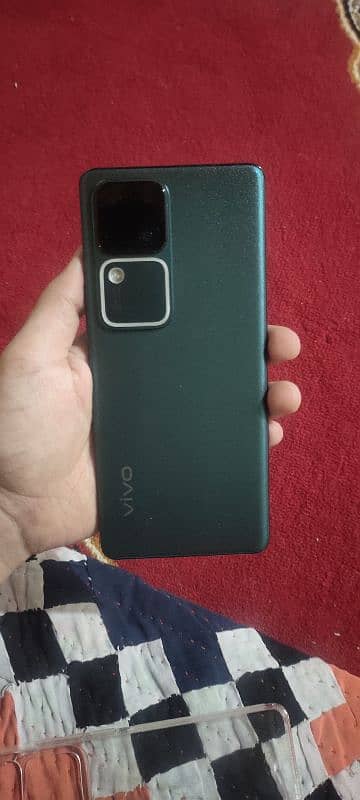 Vivo v30 5g,  12, 256gb (Full warranty remaining) 3