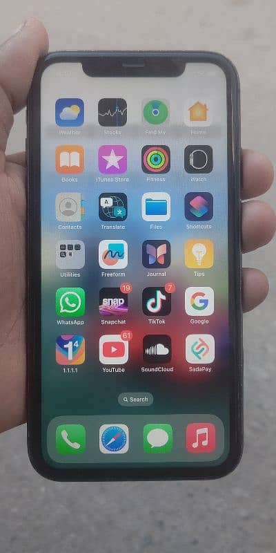 I phone 11 64gb water pek 5