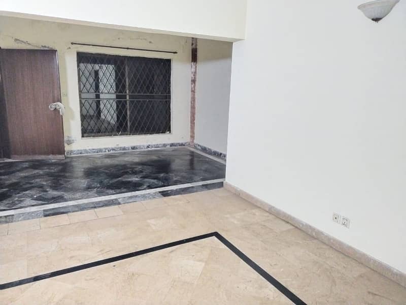 10 Marla Beautiful Upper Portion Available For Rent in DHA Phase 4 Lahore Cantt 14