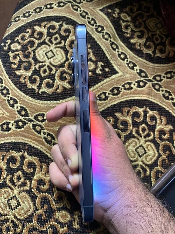 Iphone 13 pro max pta 256gb 4