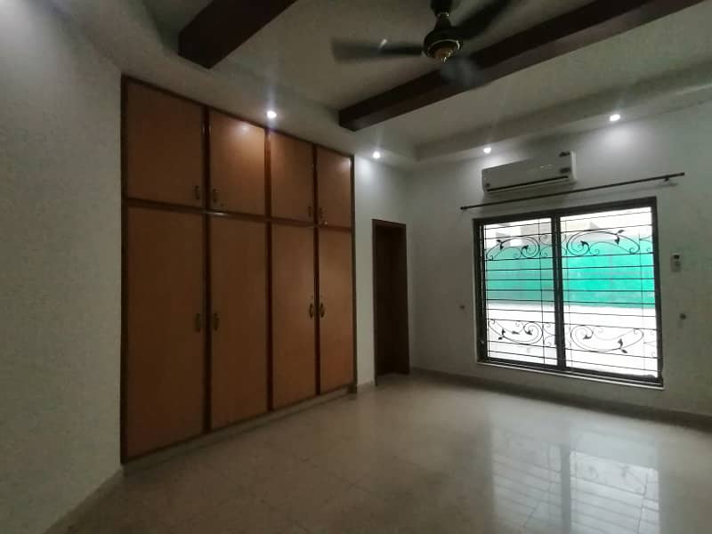 DHA 1 Kanal Awesome Upper Portion For Rent In Phase 5 8