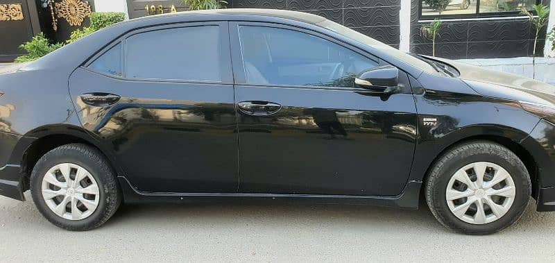 Toyota Corolla GLI auto 2017 5