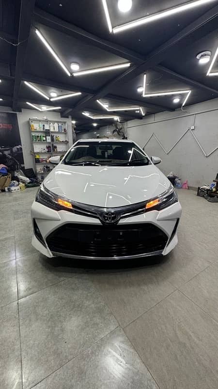 Toyota Corolla Altis Grande 2022 (03303796813) 4