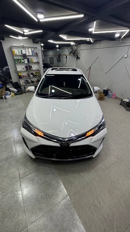 Toyota Corolla Altis Grande 2022 (03303796813) 5