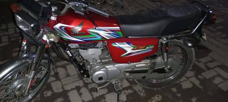 Honda CG 125 model 2023 Karachi number 1