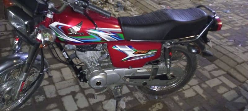 Honda CG 125 model 2023 Karachi number 3