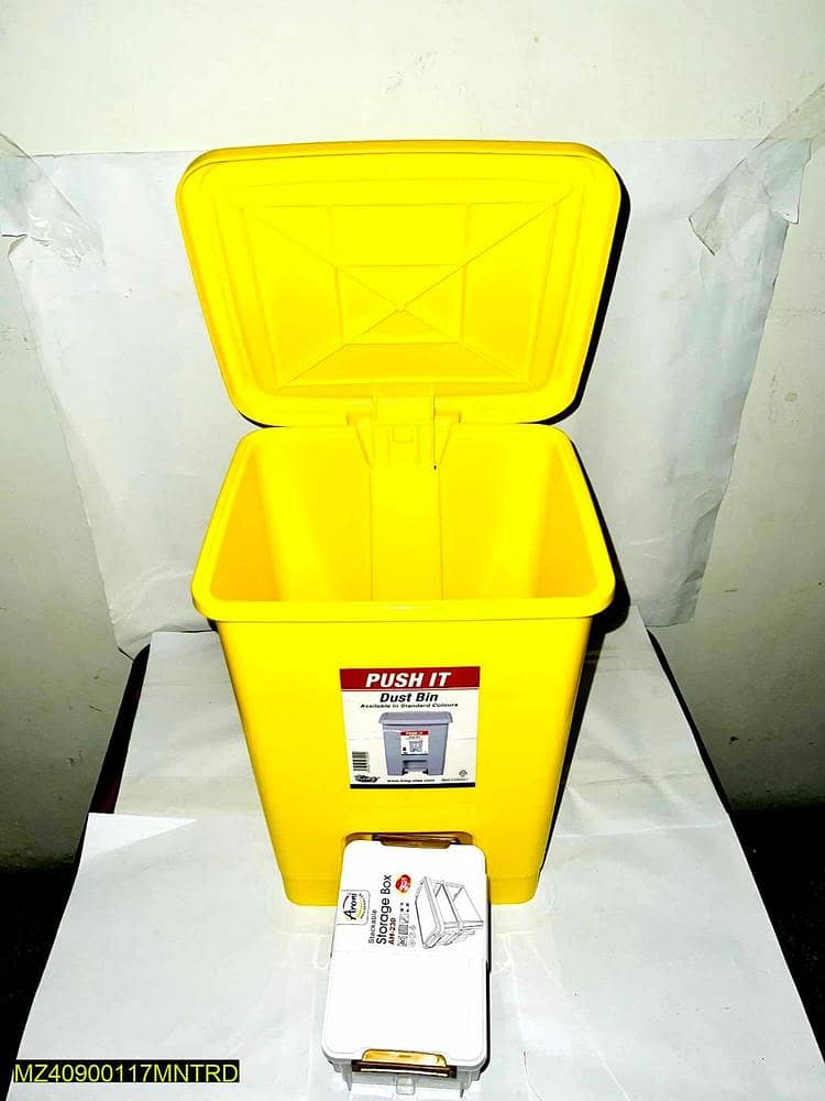 Step-Pedal Waste Dustbin 1