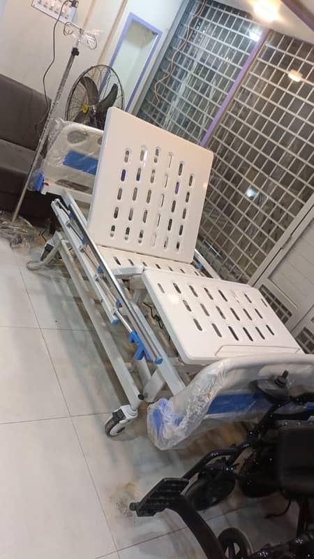 Hospital  Bed Patient Bed Electric Bed Icu Five To Three Function 1