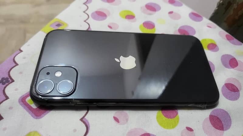 Iphone 11 64 gb pta approved (03237189131) 0