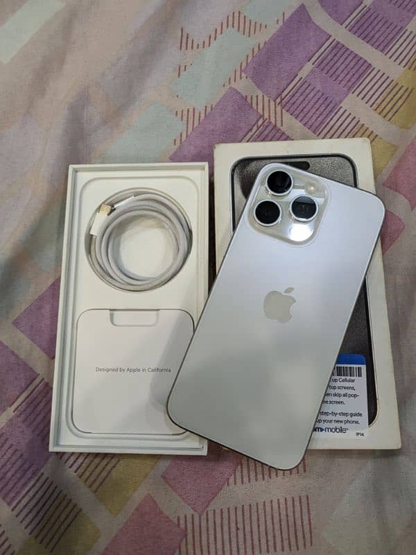 Iphone 15 pro max White titanium 0