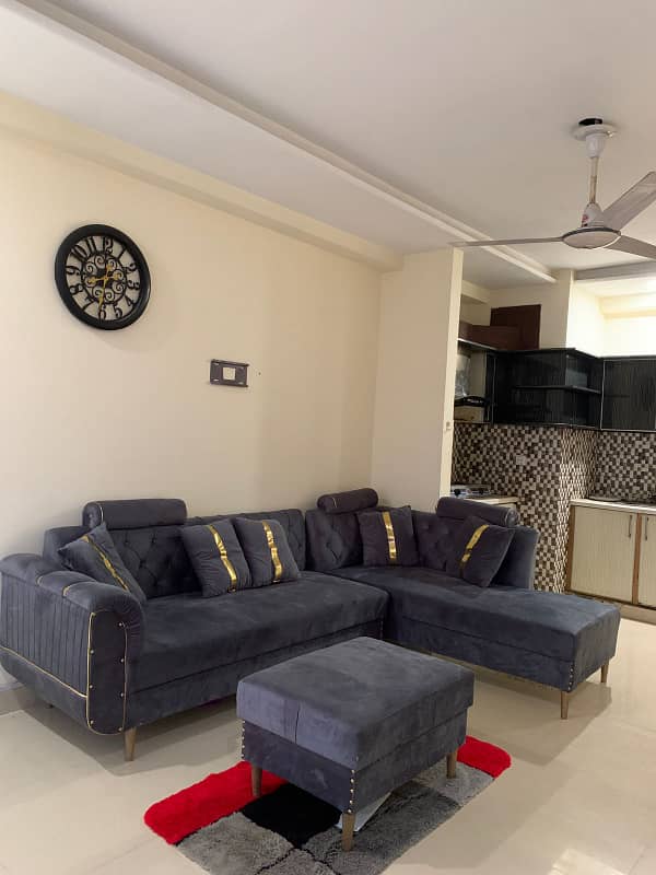 1 bed fully furnished flat available for rent in bharia Town phase 8 3