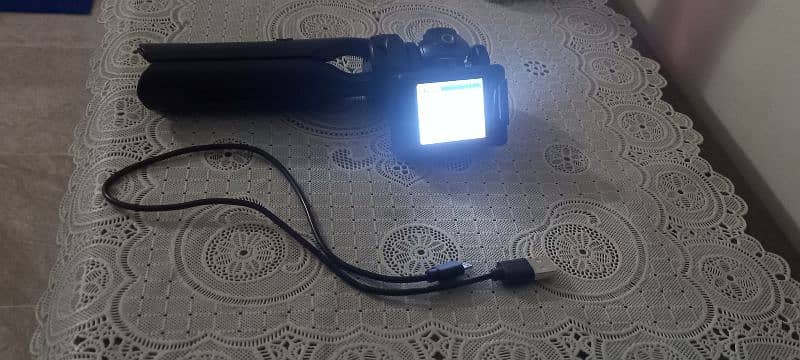 video camers with Tripod 1