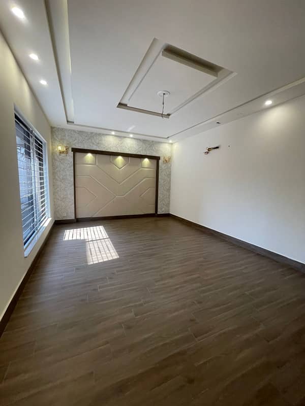 Upper Portion For Rent In Rs. 75000 4