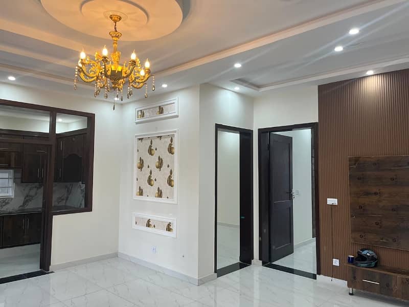 1 Kanal House For sale Available In NFC 1 4