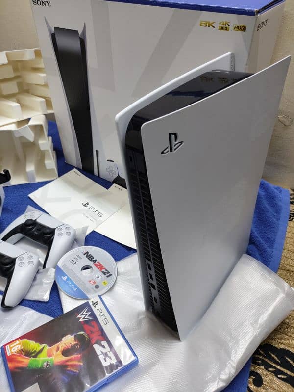 Playstation 5 with 2 controllers 9