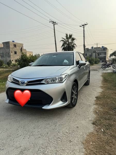 Toyota Corolla Axio 2018 Hybrid 1.5 2