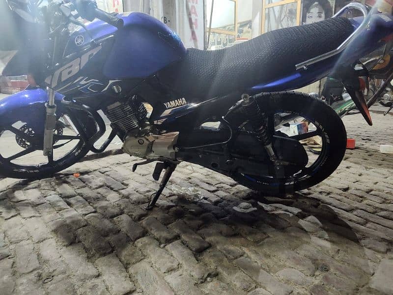 Yamaha ybr 125 2016 model convert into 2020 model all geniune base 2