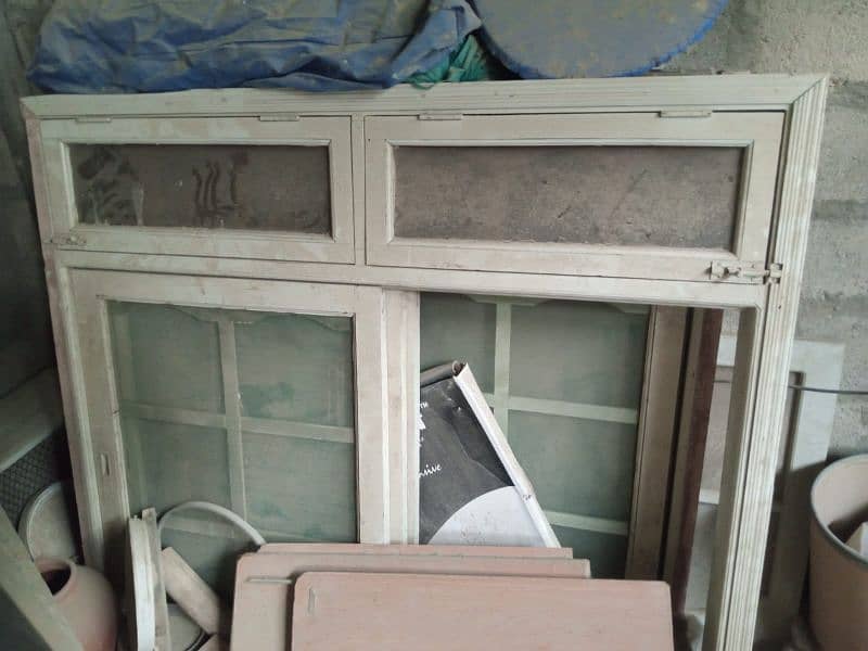 windows for sale strong  with wood chokhatt 1