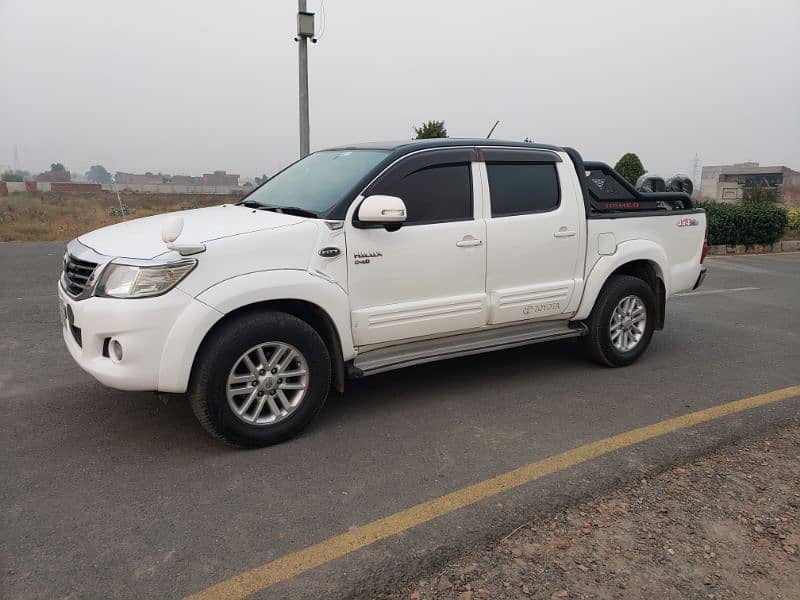 2016 Toyota Hilux Vigo Champ 7