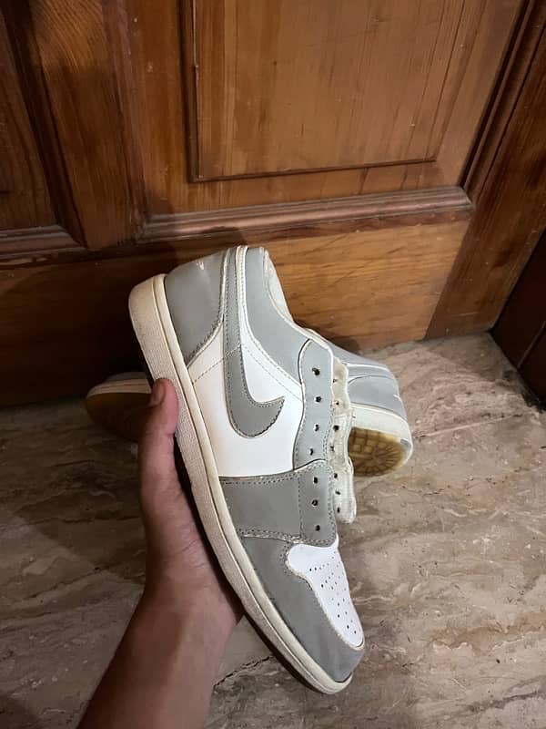 nike Travis scott and nike dunks low gray 2