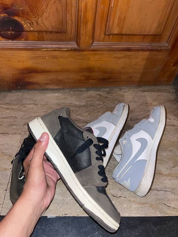 nike Travis scott and nike dunks low gray 6