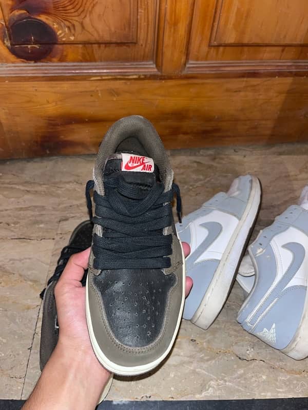 nike Travis scott and nike dunks low gray 7