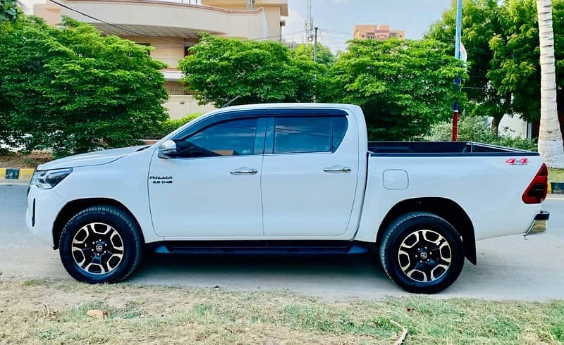 Toyota Hilux 2021 v 6