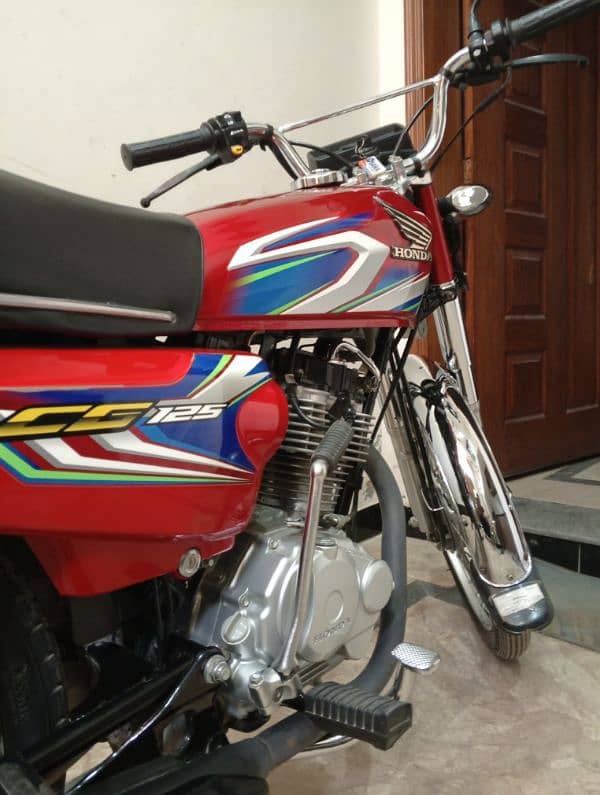 Brand New condition Honda 125 4