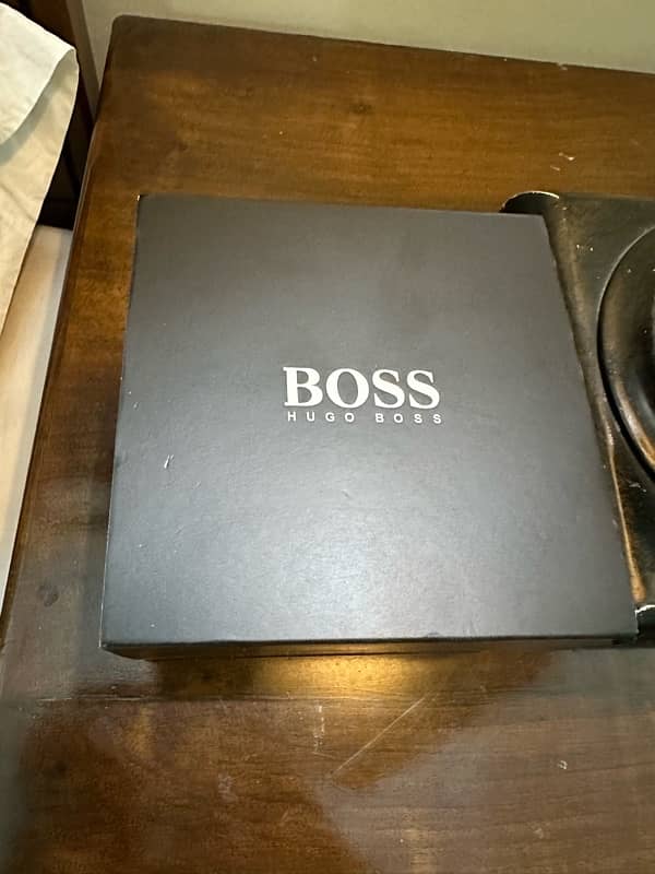 Boss Men Watch for Sale 03377097774 whatsapp 4