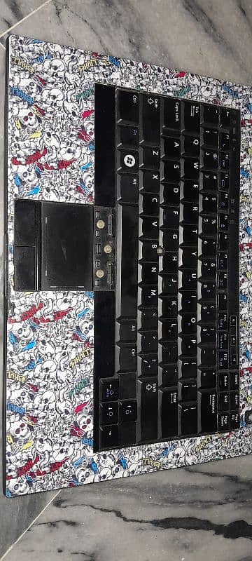 Dell Latitude E6400 9/10 In Good Condition 3