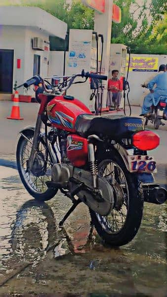 HONDA CG 125 . . EURO 2 ENGINE . . 10/10 CONDITION 7