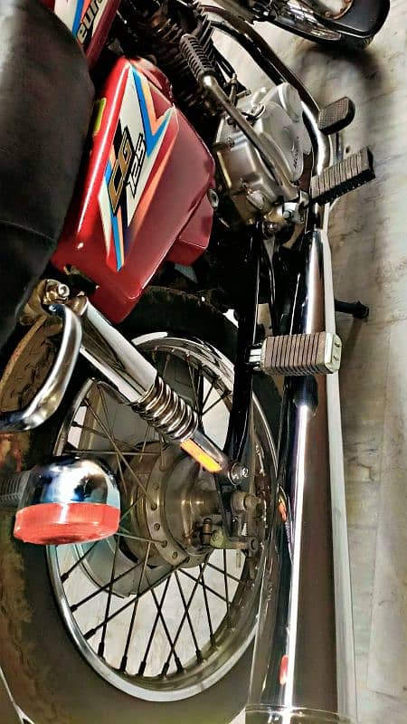 HONDA CG 125 MODEL 2016 NEAT N CLEAN CONDITION 2