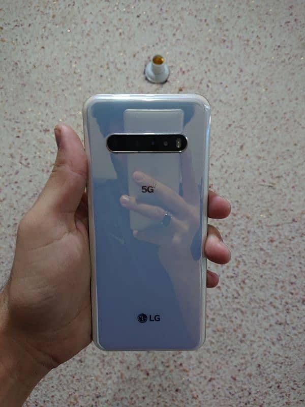 LG V60 ThinQ -5G 3