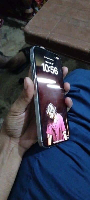 i phone 13 pro max 4