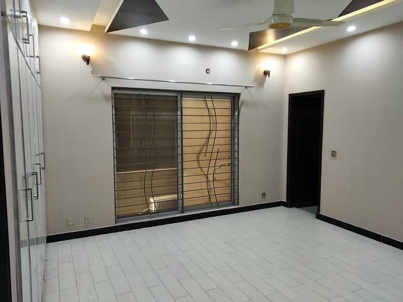 10 Marla Luxury Non Furnished House Available For Rent In Bahria Town Lahore 11