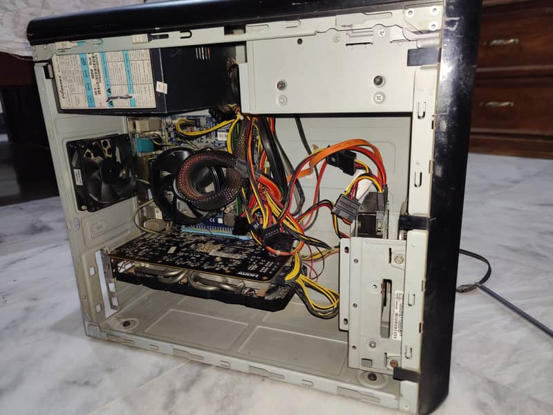 i5 4th , R9 380 , 16 GB RAM , GAMING PC 3