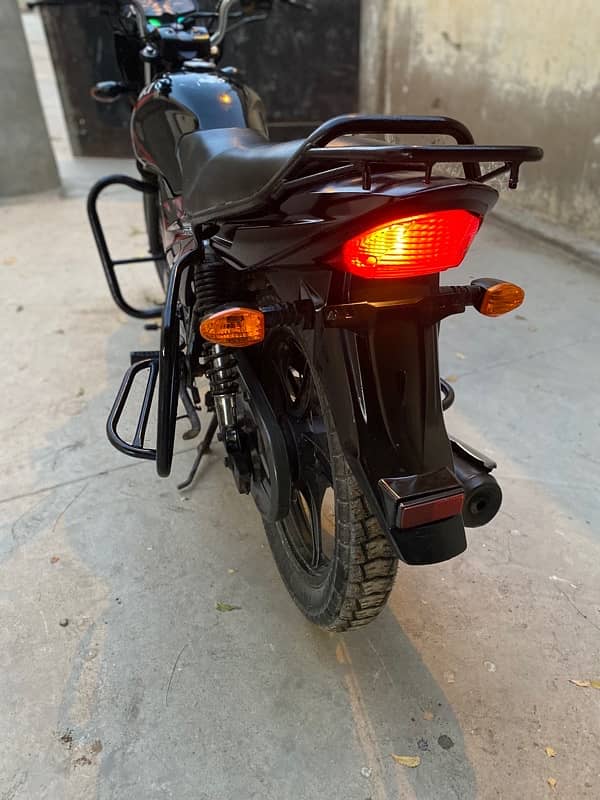 Suzuki GR 150 2019 ( Black ) 1