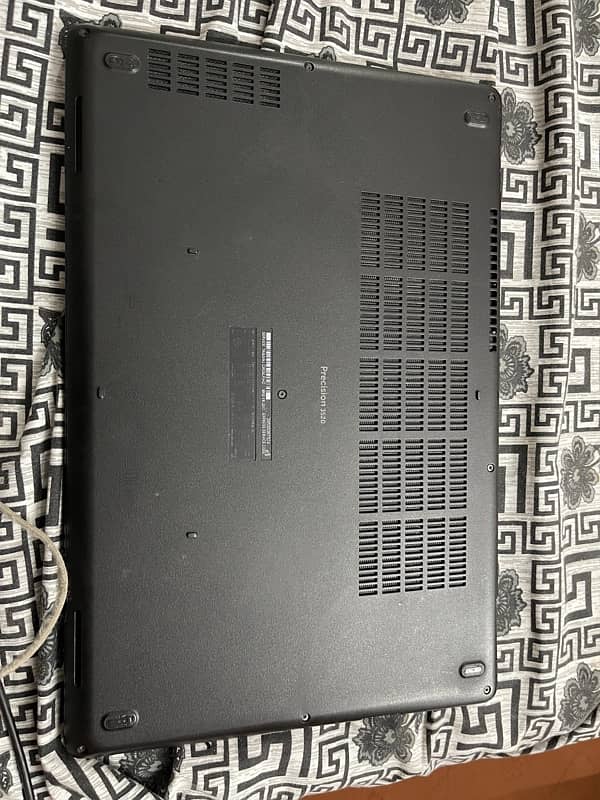 Dell precision 3520 core i5 7th generation 16gb ram 6