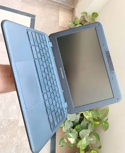 Mini Laptop Lenovo Chrome Book 2