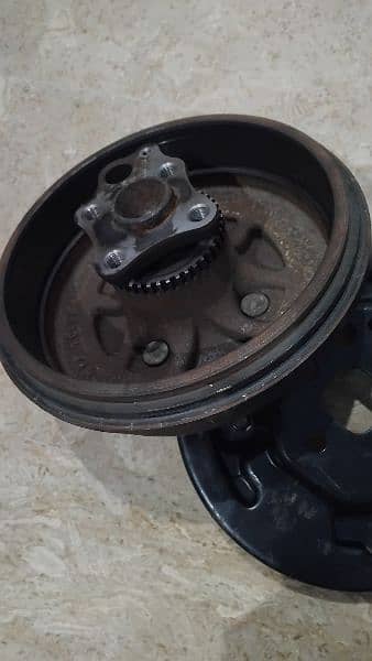 suzuki swift rear wheel hub 2