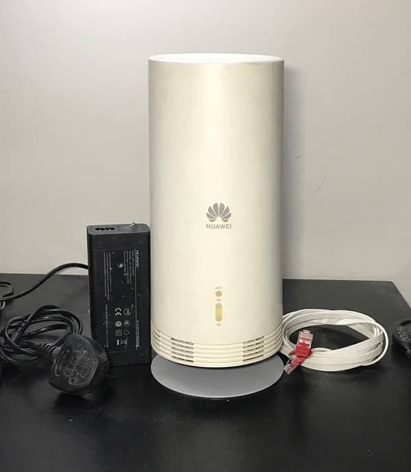 Huawei N5368X Outdoor 4g + 5g router 1