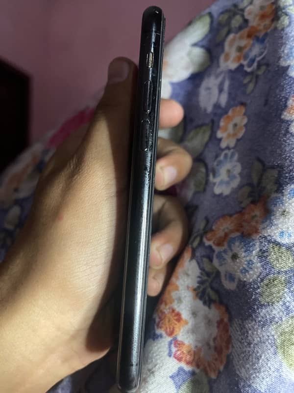 iphone 11 pro non PTA 2