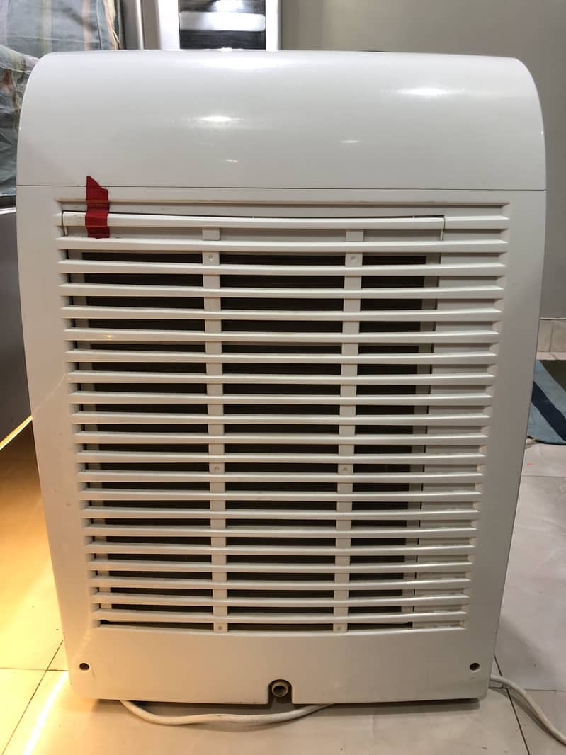 Daewoo portable ac look new condition 10/10 4