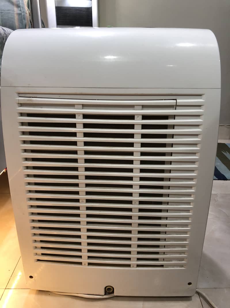 Daewoo portable ac look new condition 10/10 5