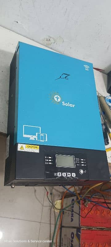 VIII 5kw PV 6kw hybrid inverter for sale Used 0