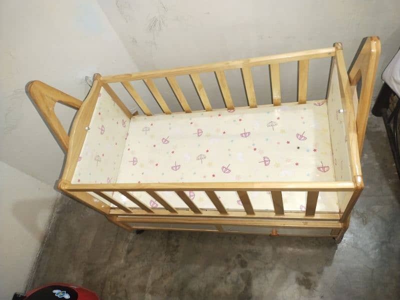 Beautiful Baby Cot 4