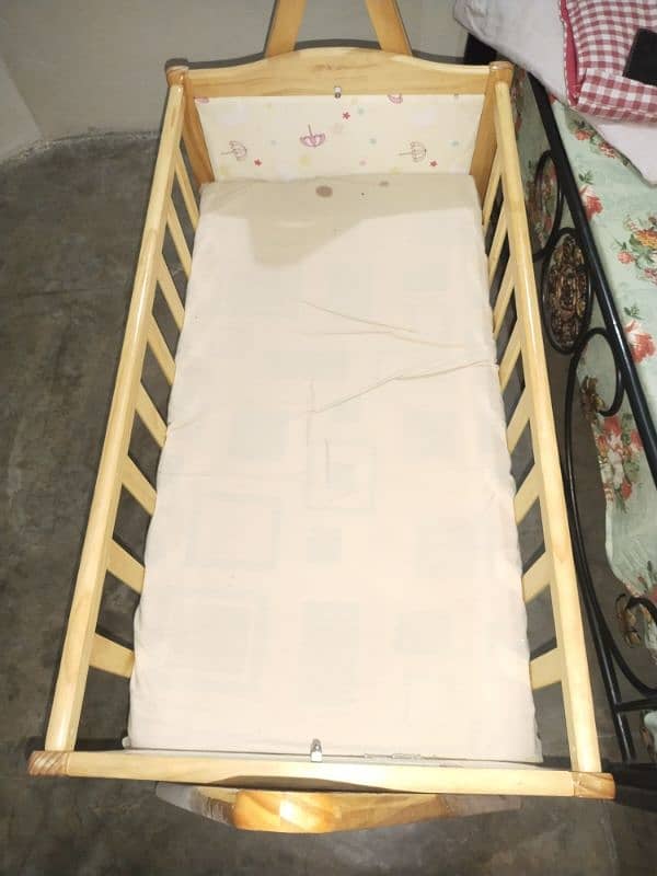 Beautiful Baby Cot 7