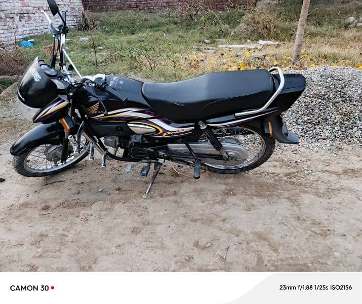 Honda pridor 2017 Good condition bike 0