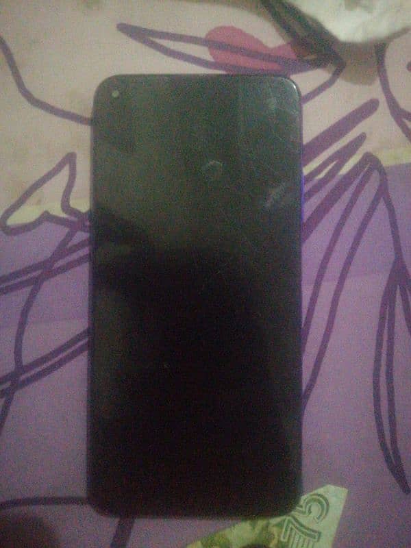 Huawei nova5t. 8/128. touch Halka sa crack hai. but working is good 1