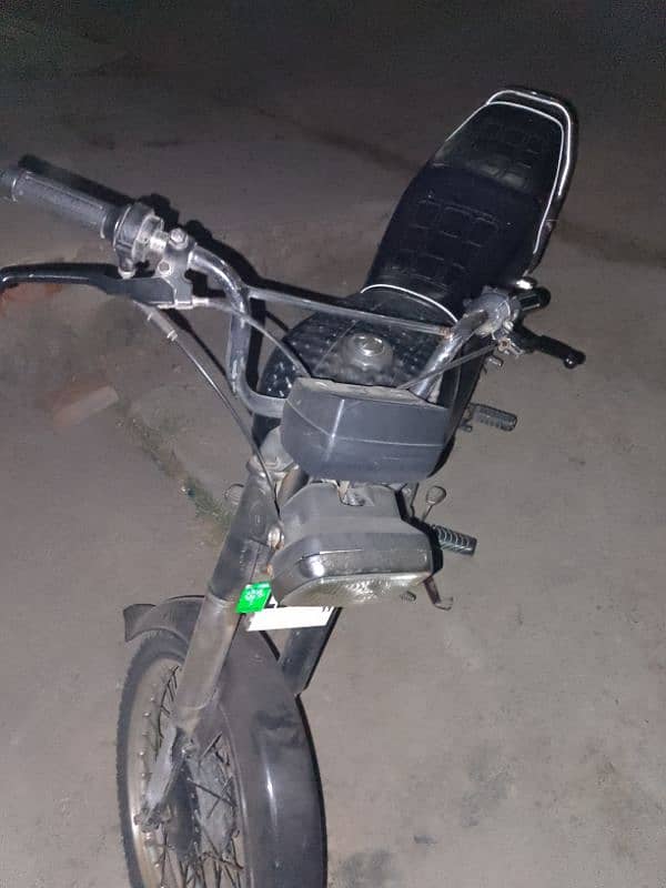 Yamaha Dhoom 70 cc bike 4